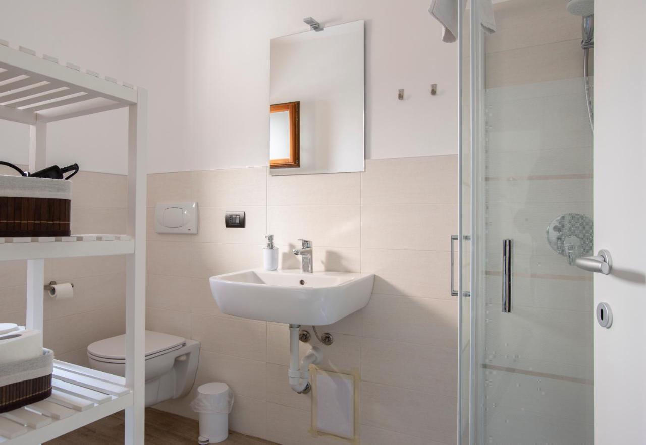 La Casa Del Sarto - Rooms And Apartments 莱科 外观 照片