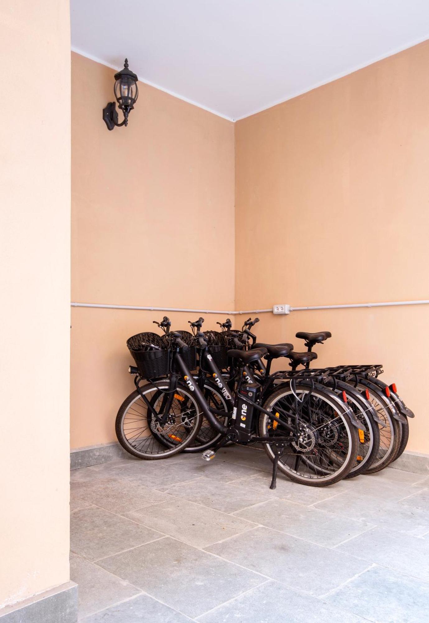 La Casa Del Sarto - Rooms And Apartments 莱科 外观 照片