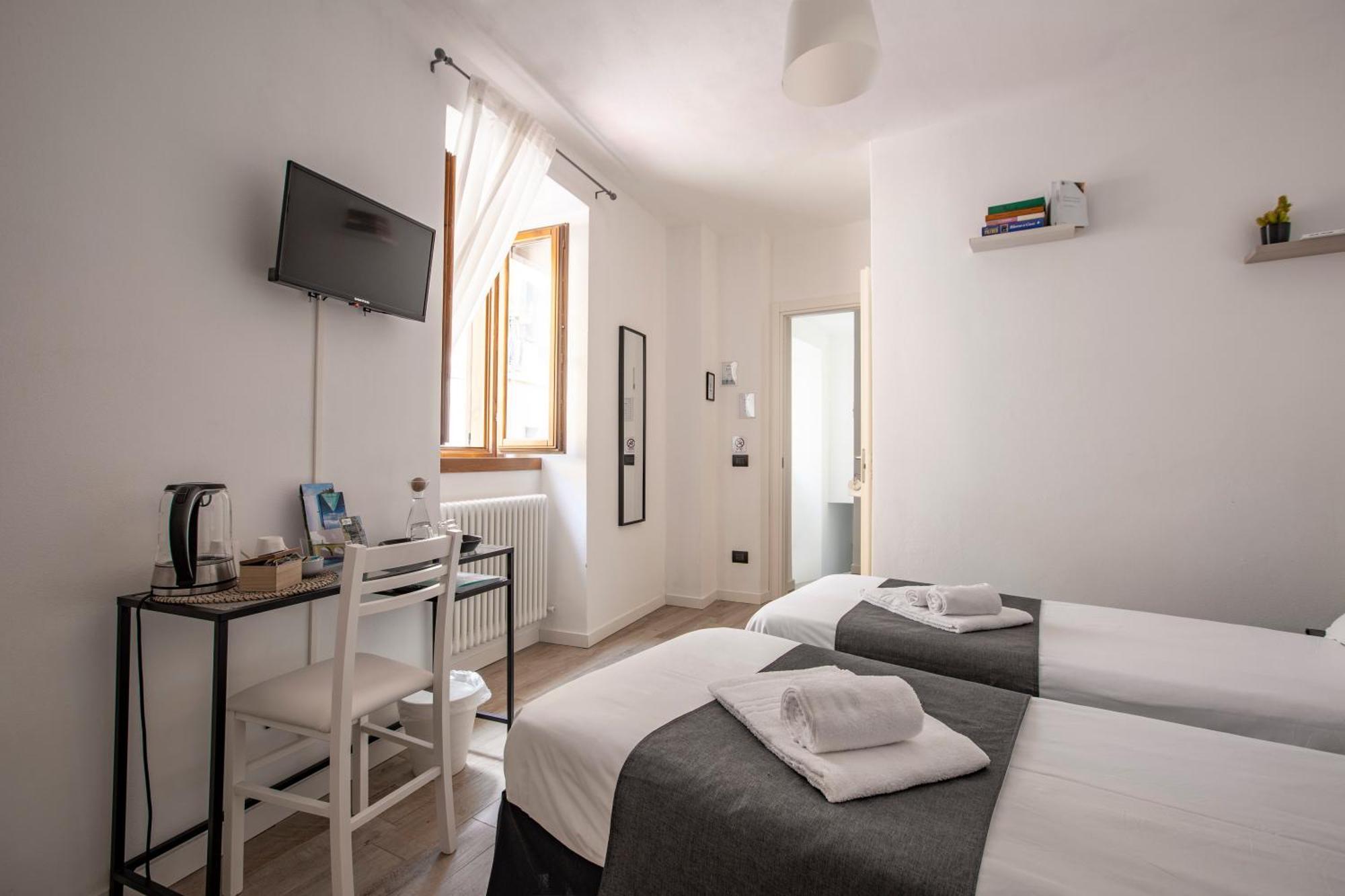 La Casa Del Sarto - Rooms And Apartments 莱科 外观 照片
