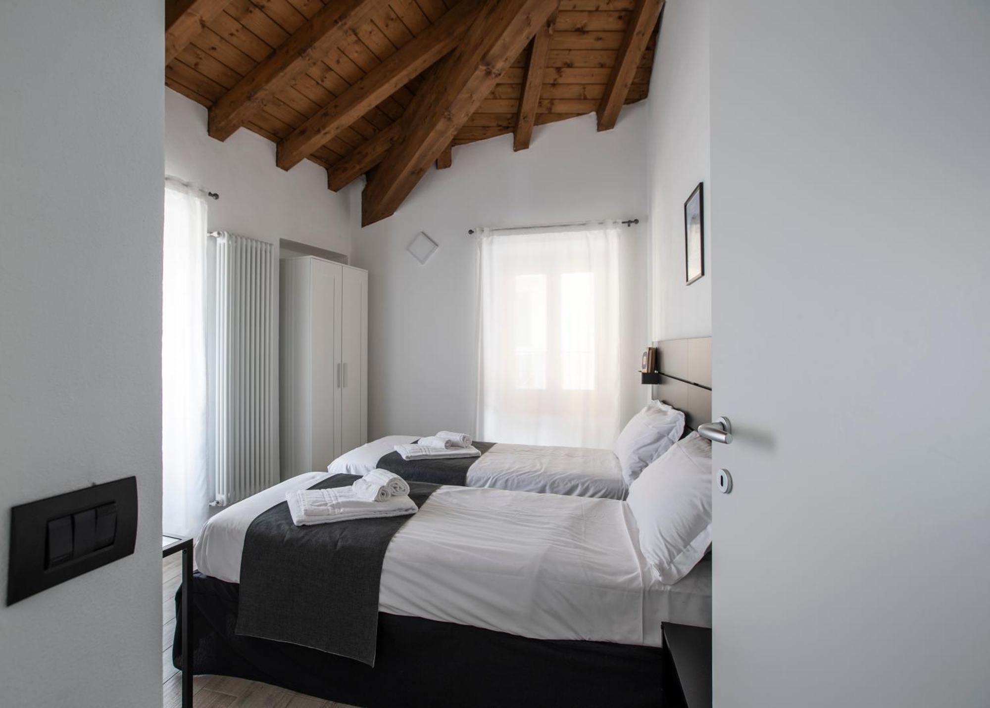La Casa Del Sarto - Rooms And Apartments 莱科 外观 照片