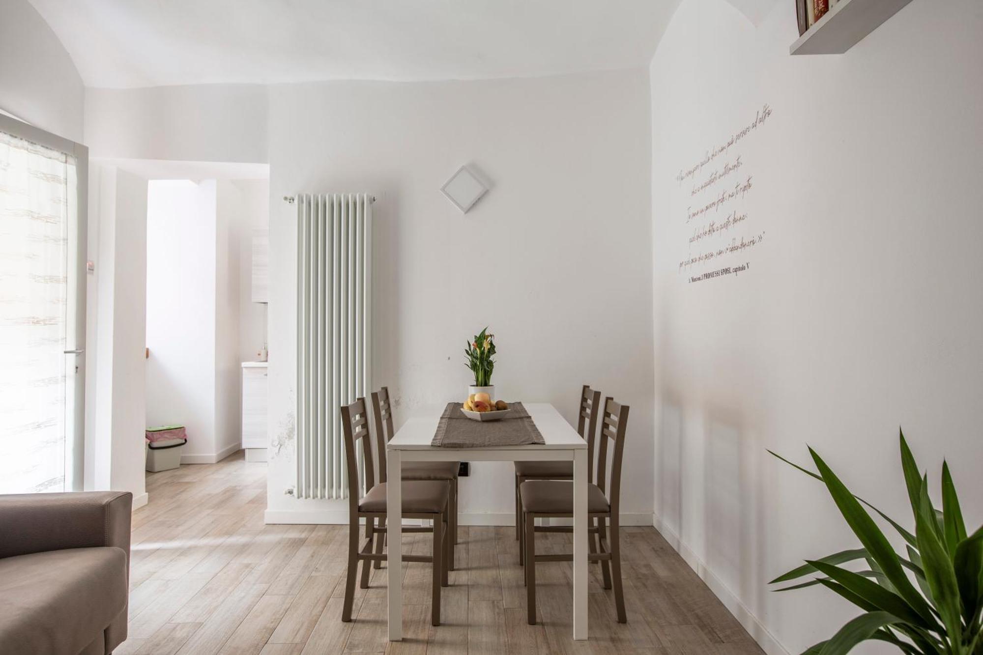 La Casa Del Sarto - Rooms And Apartments 莱科 外观 照片