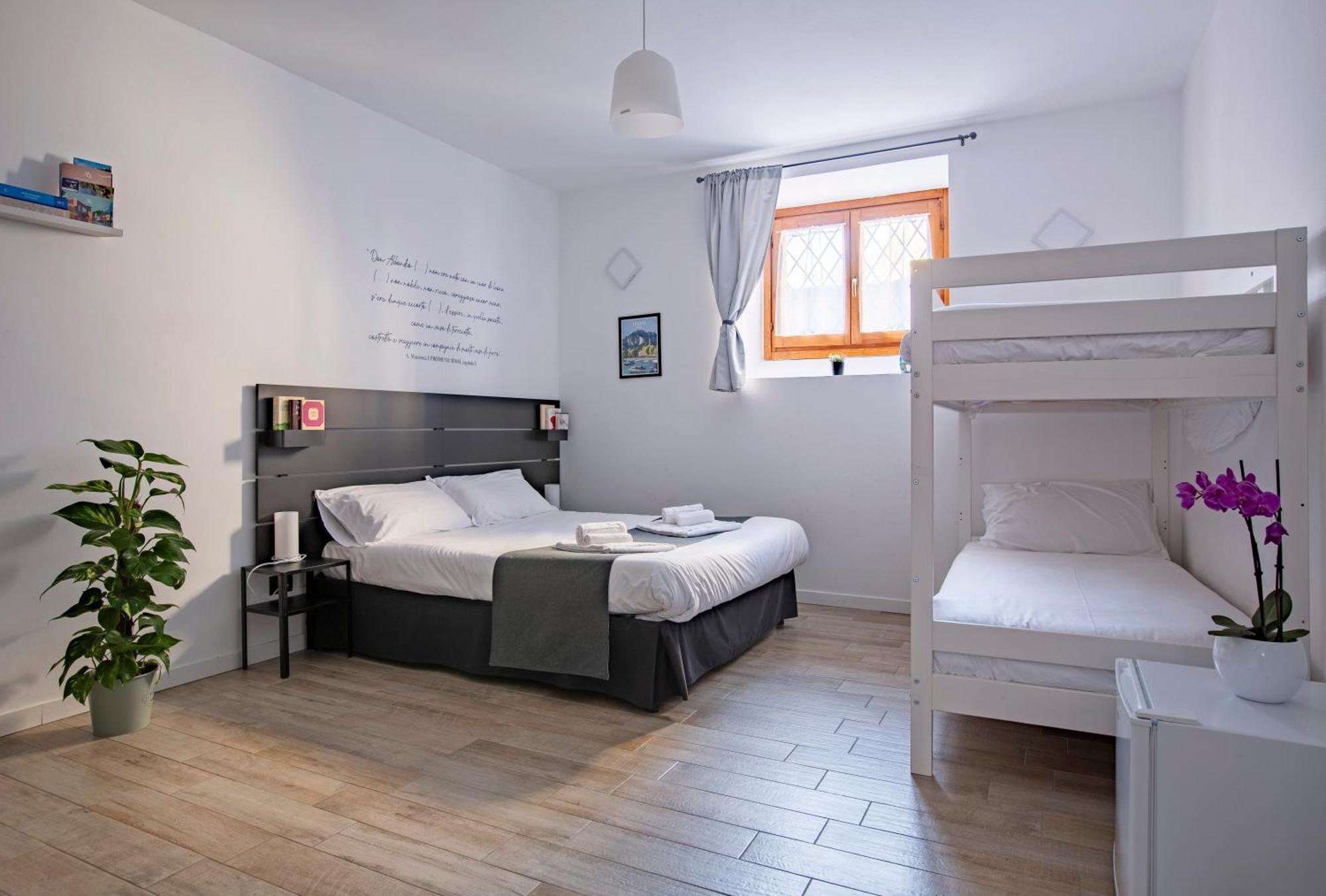 La Casa Del Sarto - Rooms And Apartments 莱科 外观 照片